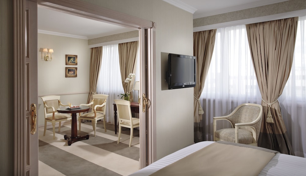 Meliá Castilla 7