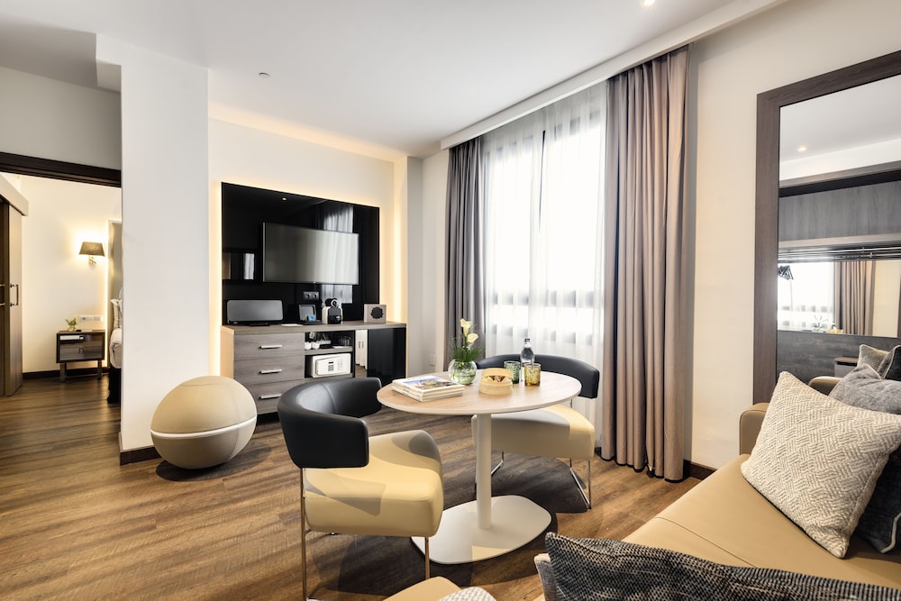Meliá Madrid Serrano 16