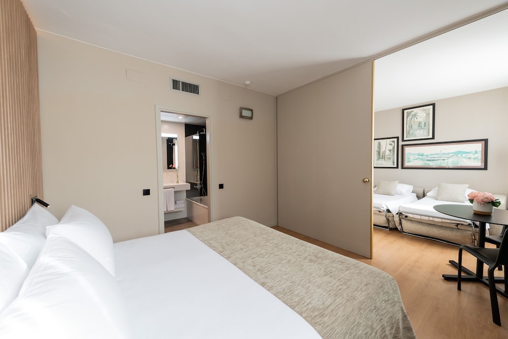 Atenea Barcelona Aparthotel 22