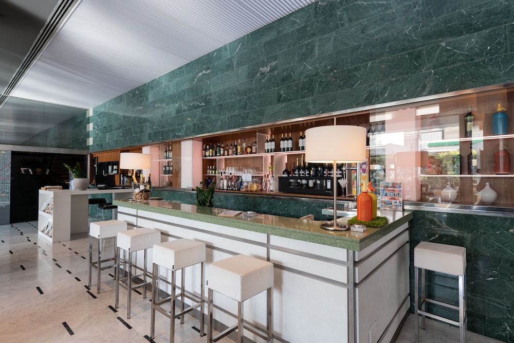 Atenea Barcelona Aparthotel 6