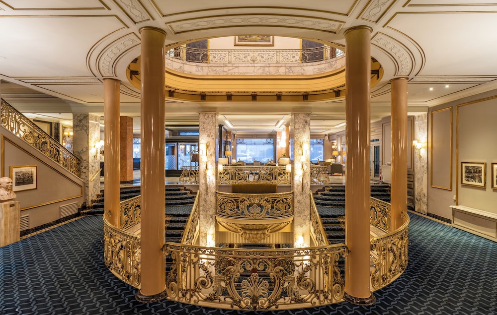 El Avenida Palace Hotel 1