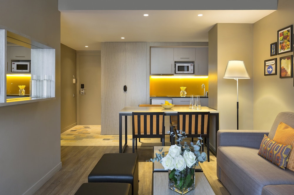 Citadines Ramblas Barcelona 17