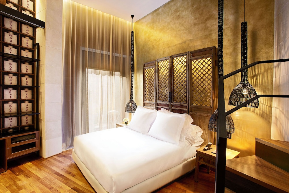 Claris Hotel & Spa 10