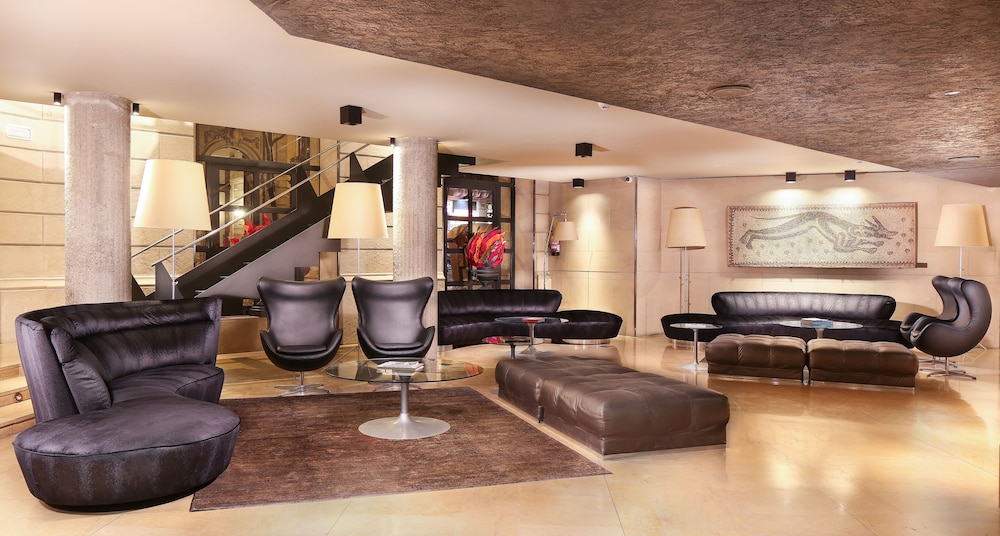 Claris Hotel & Spa 3