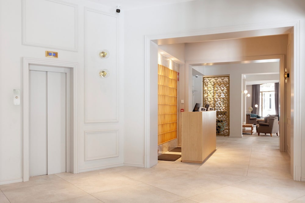 Lamaro Hotel 4
