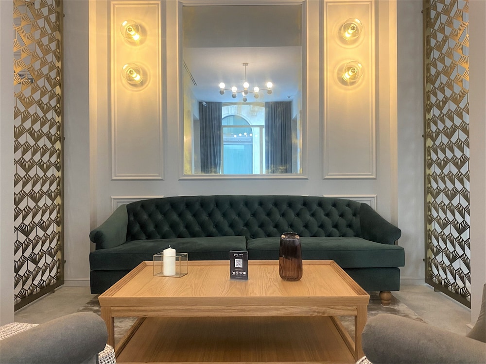 Lamaro Hotel 10