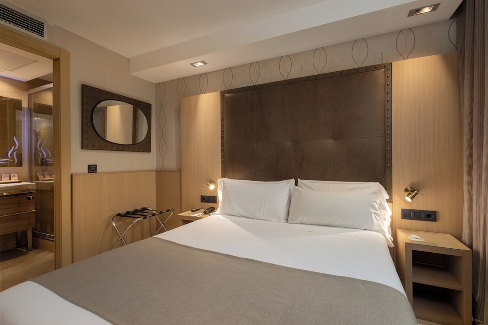 Gran Hotel Barcino 24