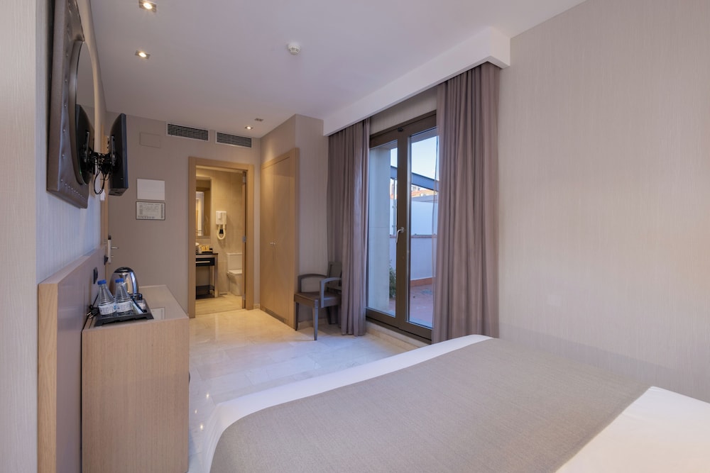 Gran Hotel Barcino 4