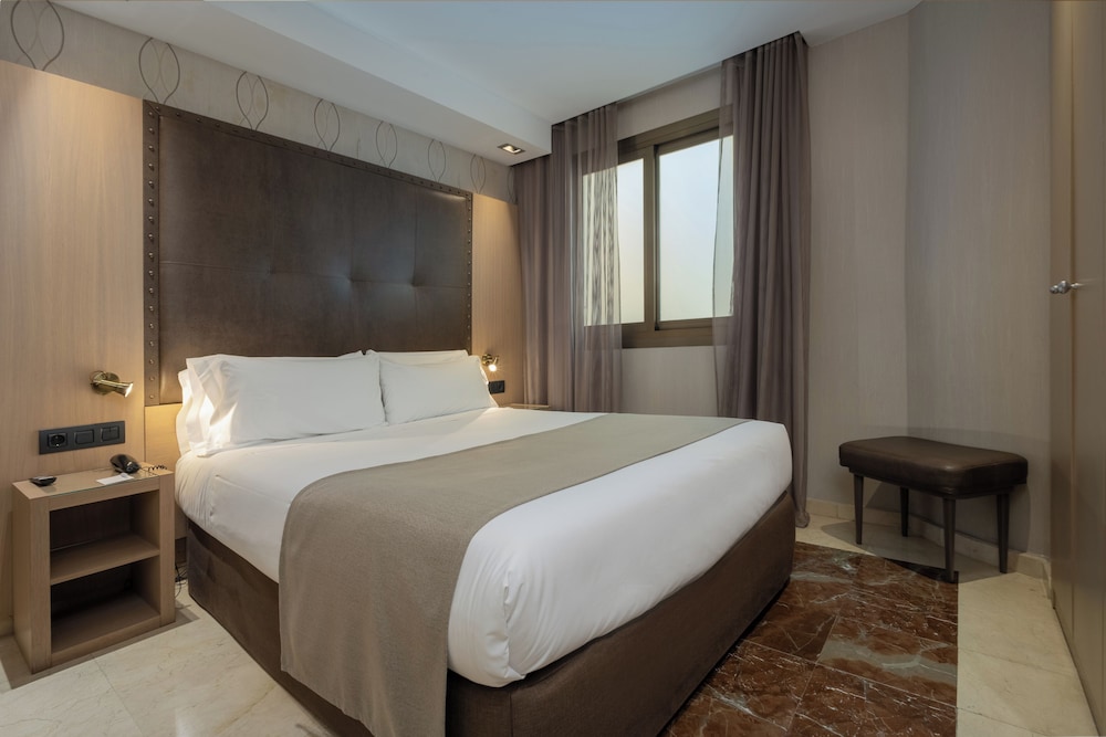 Gran Hotel Barcino 16