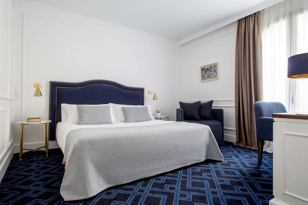 Hotel Midmost 23