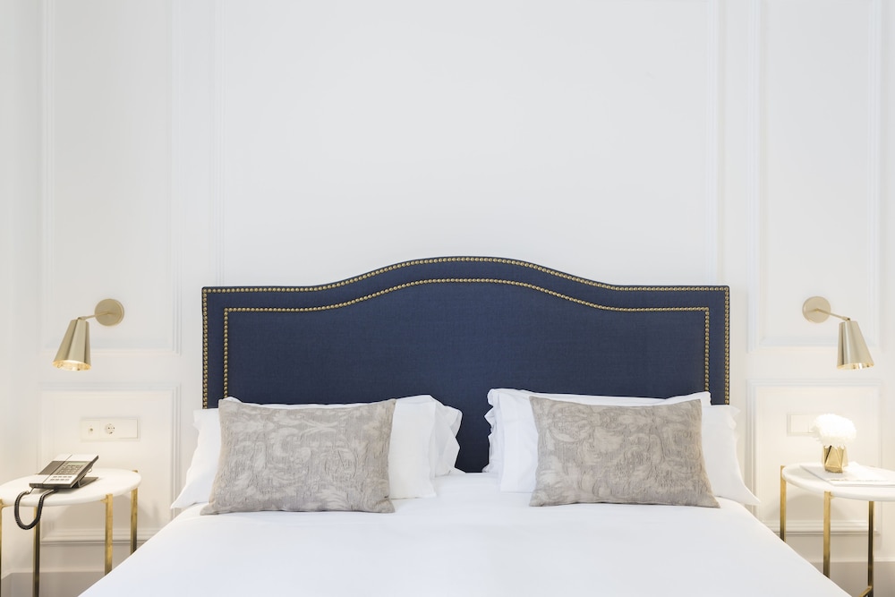 Hotel Midmost 12