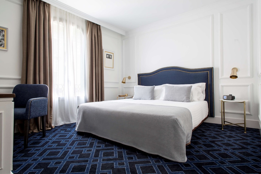Hotel Midmost 21