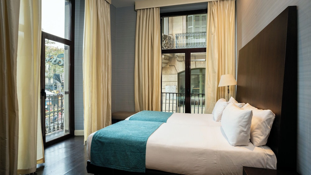 Hotel Ramblas Internacional 5