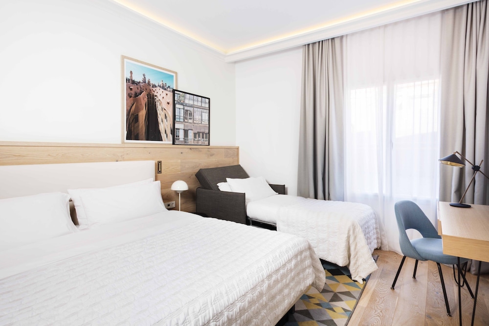 Le Meridien Barcelona 12