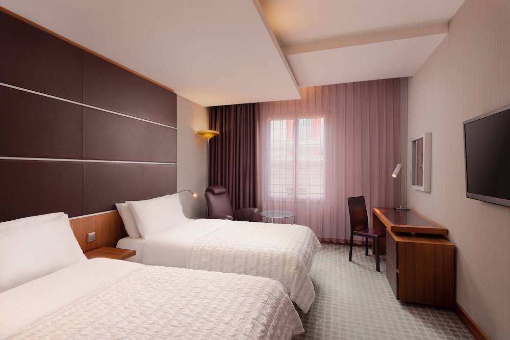 Le Meridien Barcelona 21