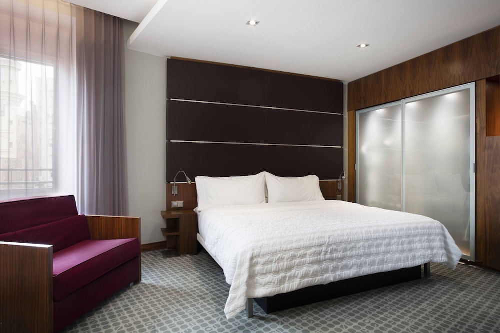 Le Meridien Barcelona 11