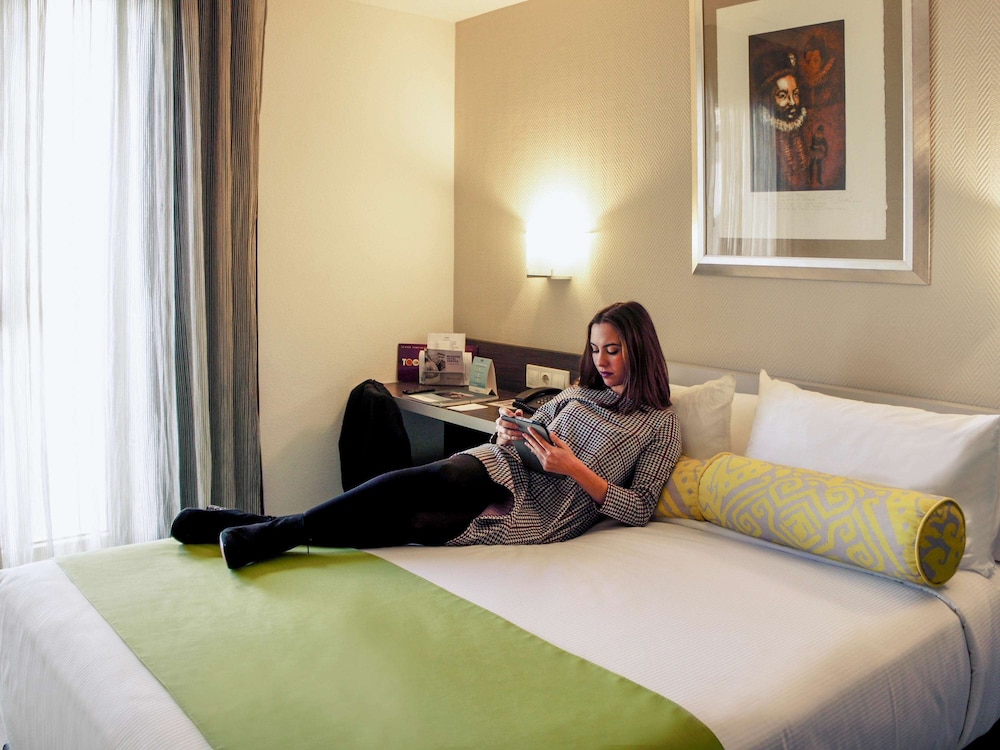 Mercure Madrid Centro 18