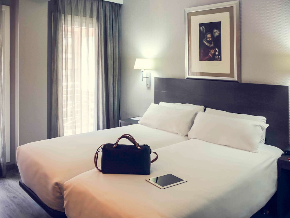 Mercure Madrid Centro 16