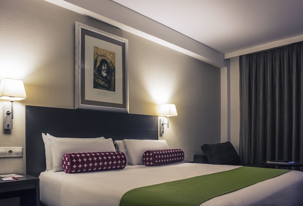 Mercure Madrid Centro 11