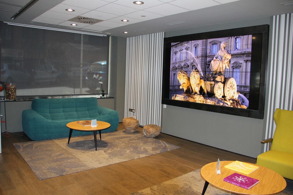 Mercure Madrid Centro 5