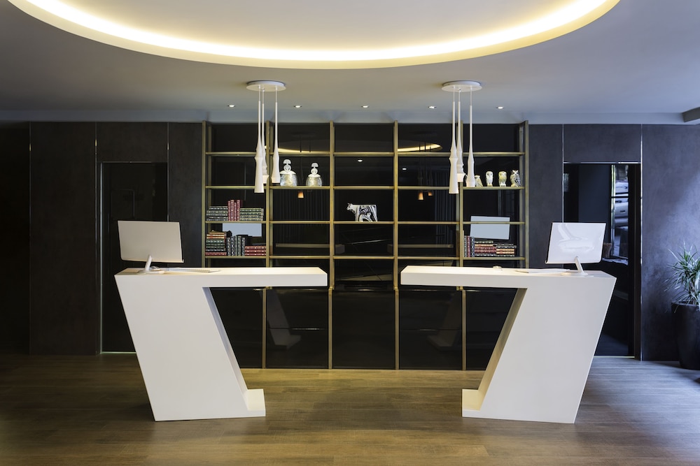 Mercure Madrid Centro 3