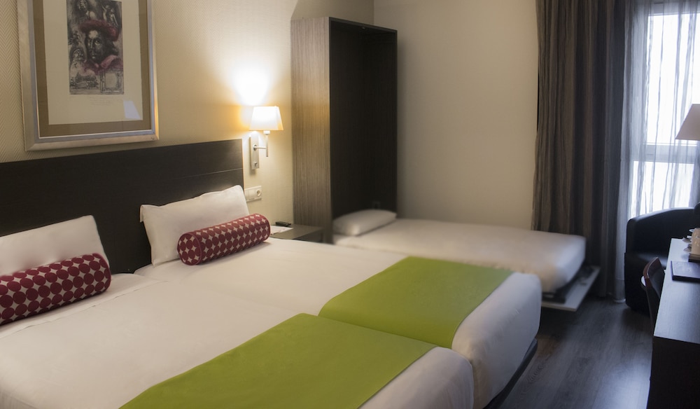 Mercure Madrid Centro 7