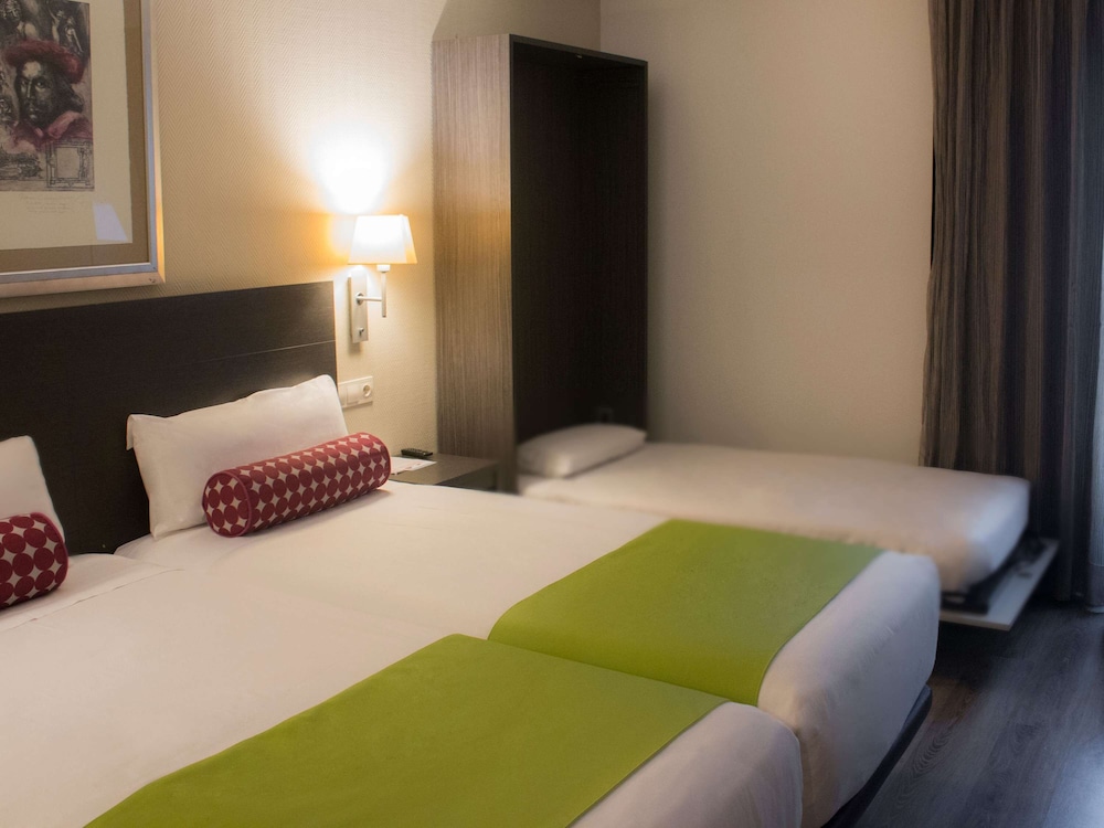 Mercure Madrid Centro 17