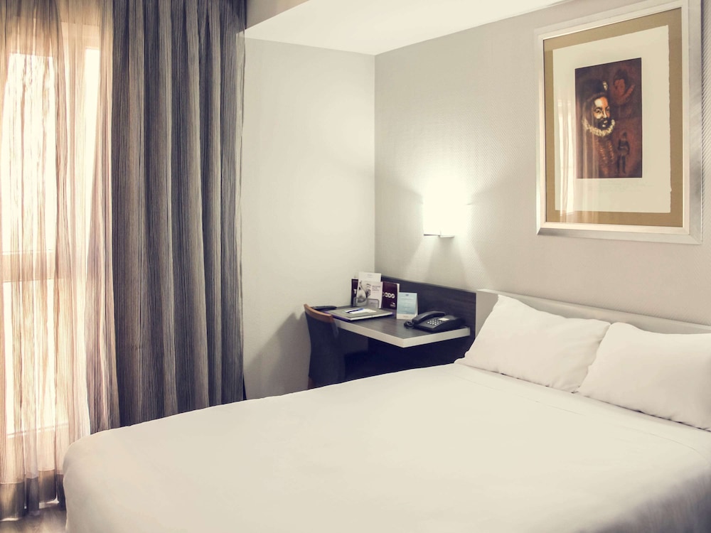 Mercure Madrid Centro 13
