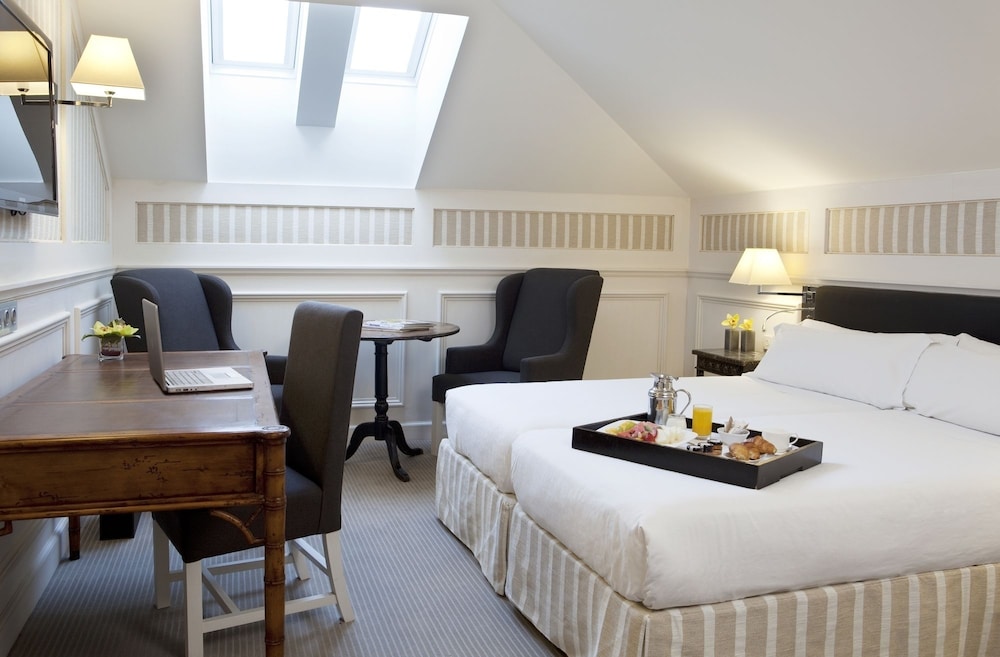 Majestic Hotel & Spa 18
