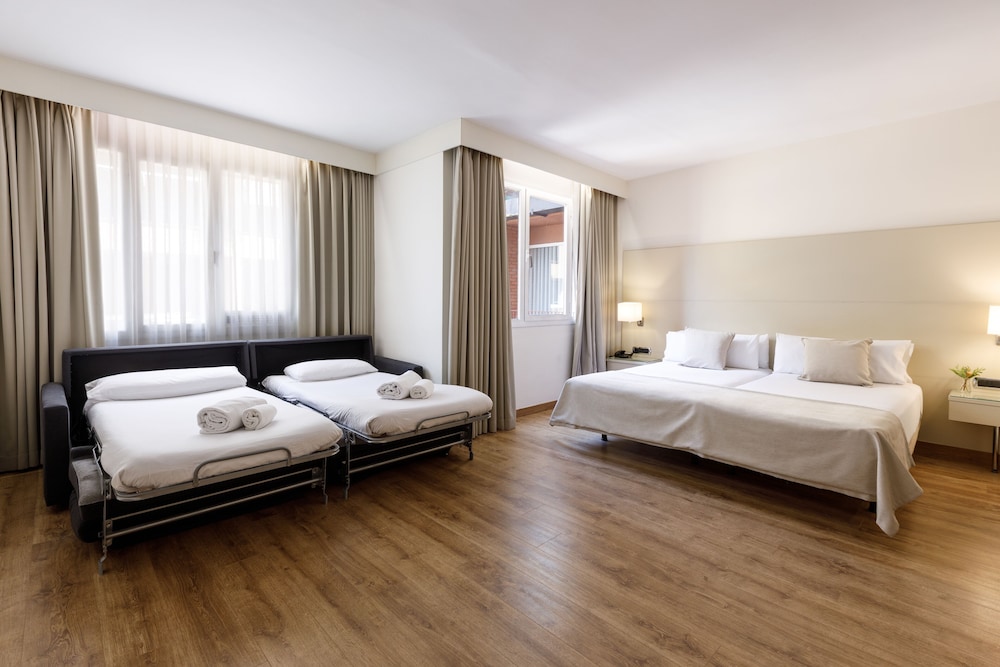Mariano Cubi Aparthotel Barcelona 15