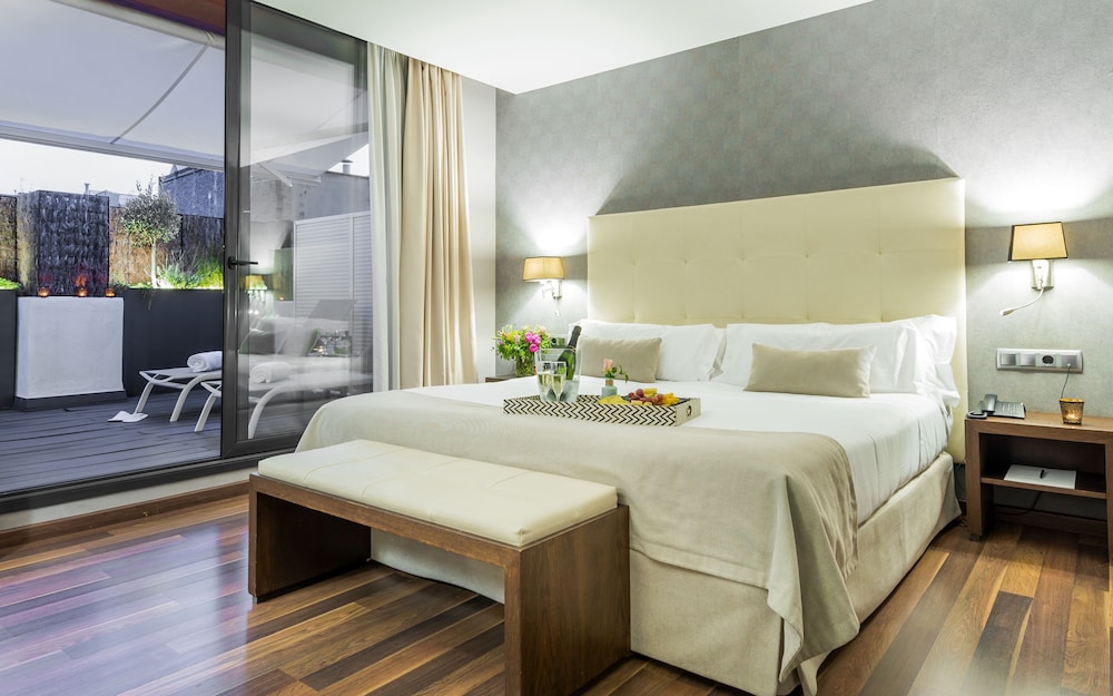 Mariano Cubi Aparthotel Barcelona 13
