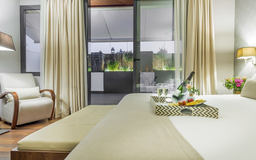 Mariano Cubi Aparthotel Barcelona 9