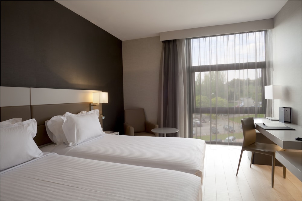 AC Hotel Sant Cugat 6