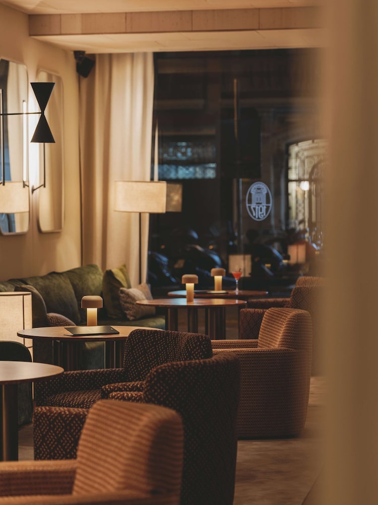 Hotel Regina Barcelona 9