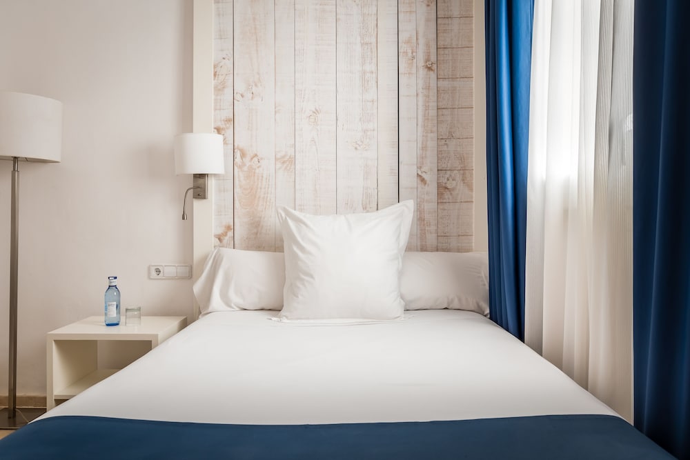 Hotel Medium Sitges Park 16