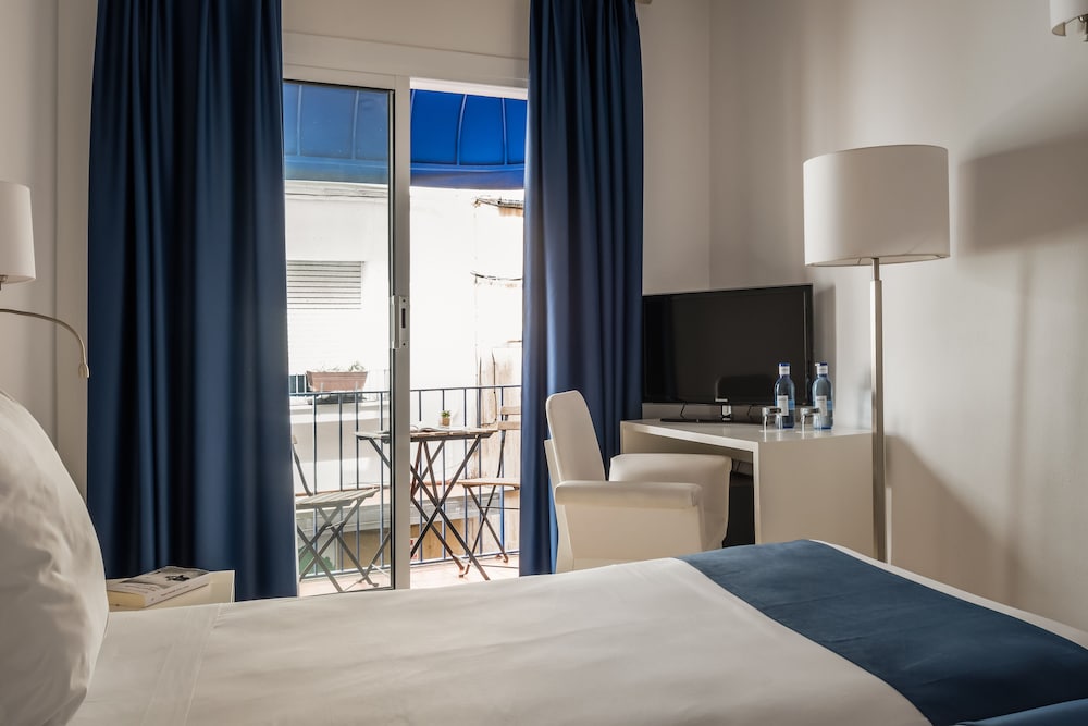 Hotel Medium Sitges Park 20