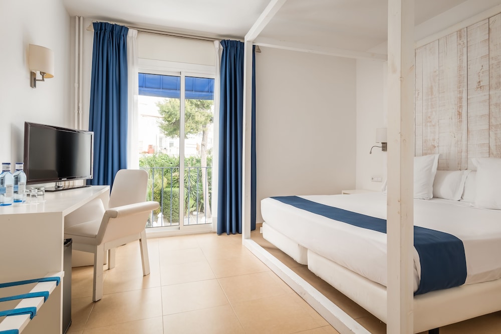 Hotel Medium Sitges Park 11