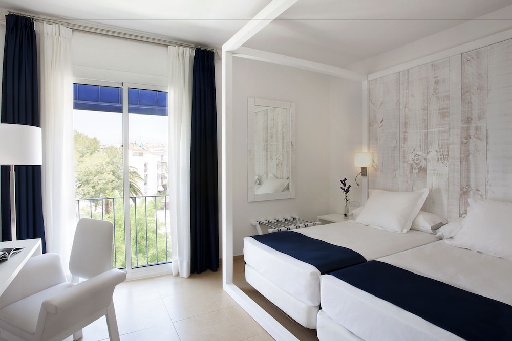 Hotel Medium Sitges Park 7