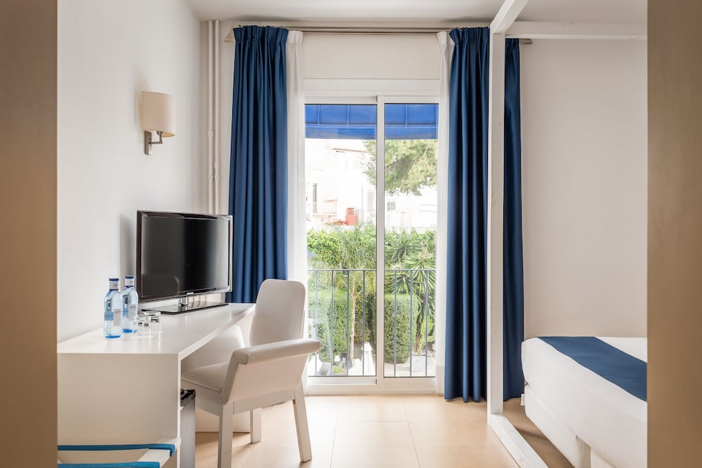 Hotel Medium Sitges Park 12