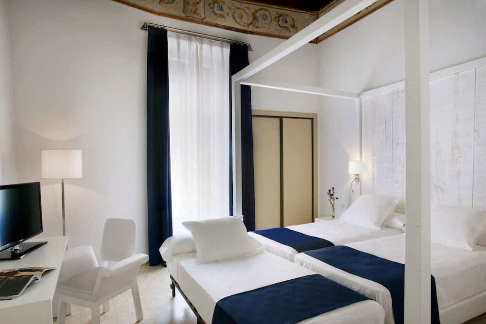 Hotel Medium Sitges Park 6