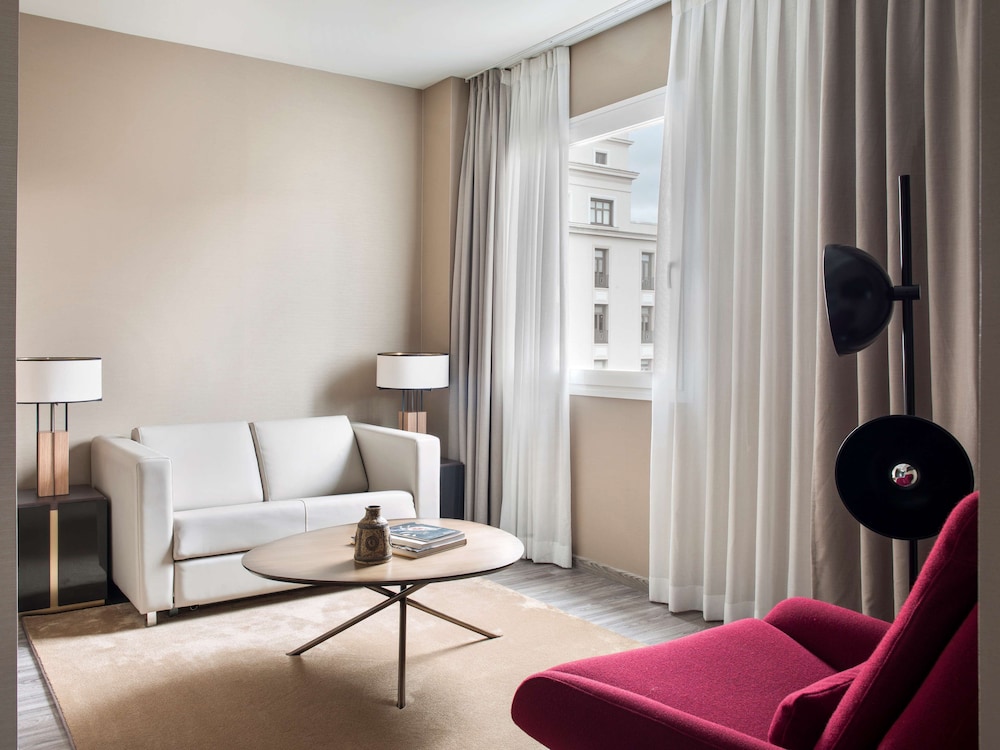 NH Collection Madrid Suecia 14