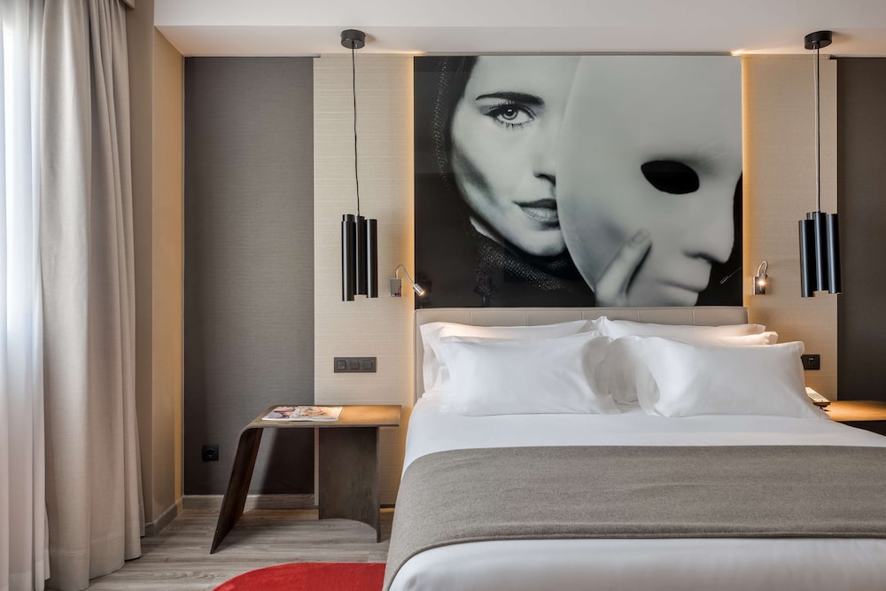 NH Collection Madrid Suecia 8