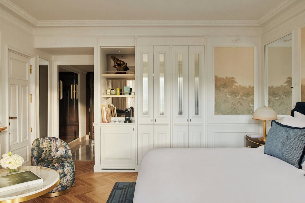 The Palace, a Luxury Collection Hotel, Madrid 18