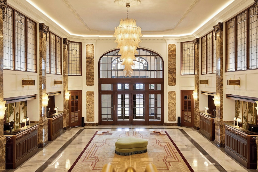 The Palace, a Luxury Collection Hotel, Madrid 3