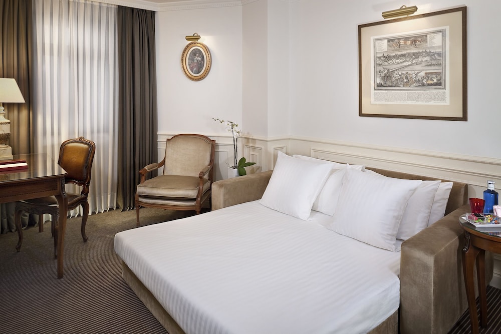 Hotel Fénix Gran Meliá 8