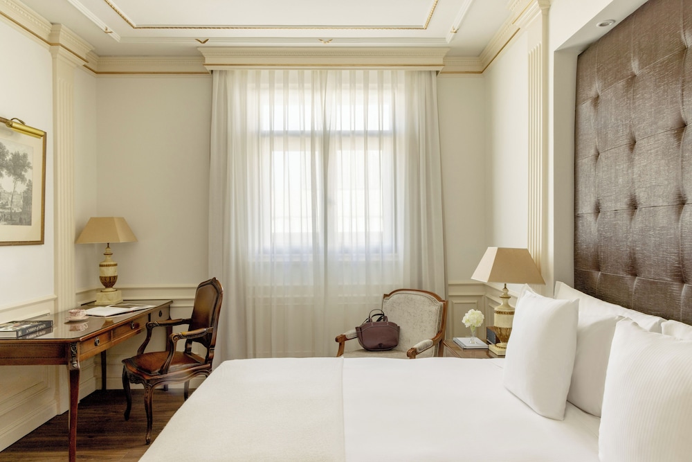 Hotel Fénix Gran Meliá 18