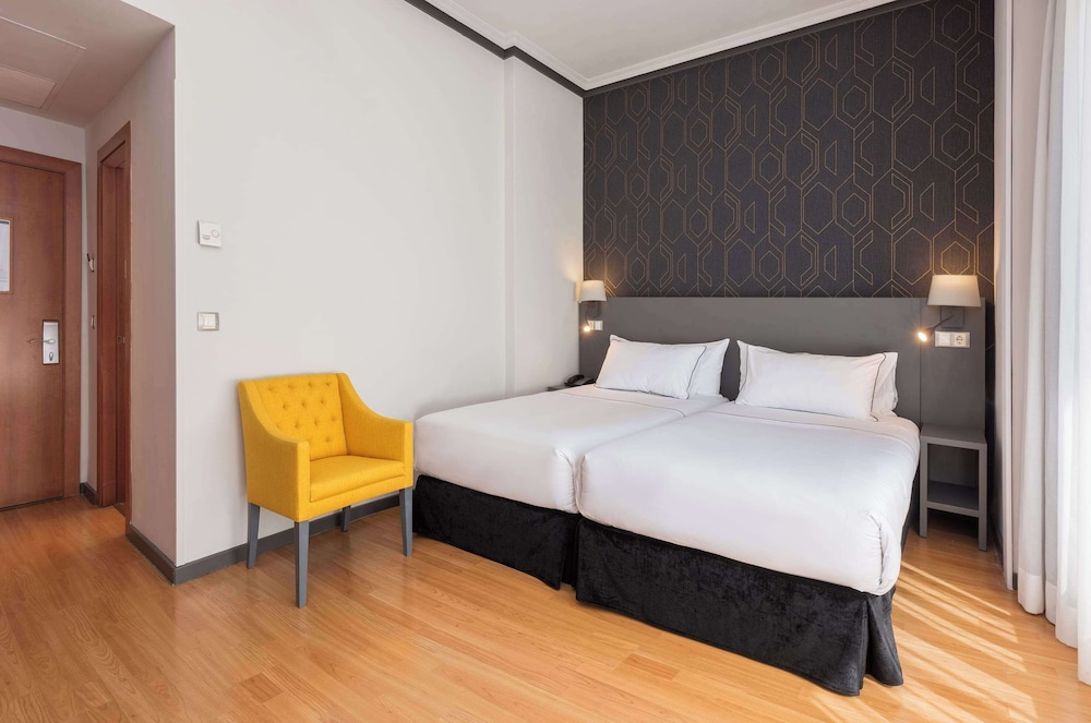 Hotel Madrid Plaza España Affiliated by Meliá 7