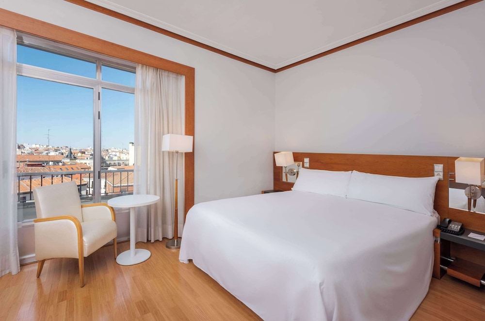 Hotel Madrid Plaza España Affiliated by Meliá 3