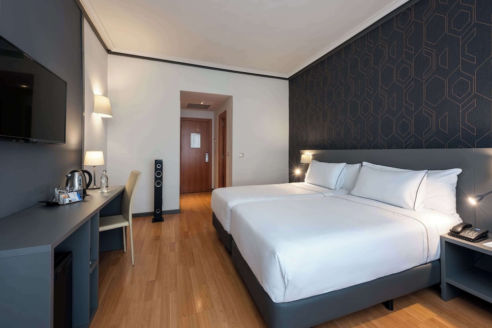 Hotel Madrid Plaza España Affiliated by Meliá 12