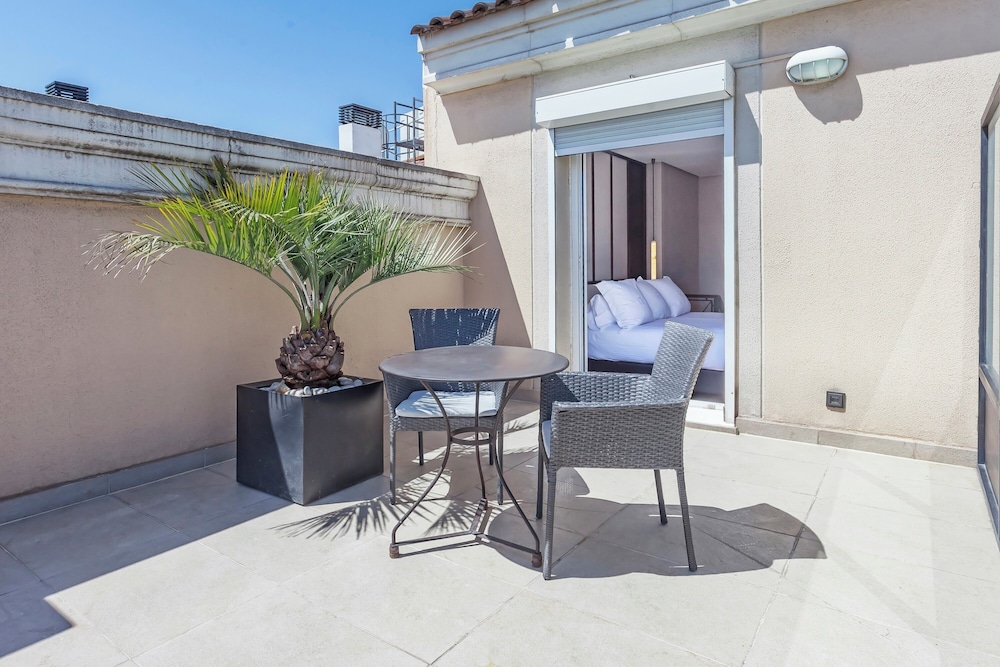 Hotel Villa Real 10